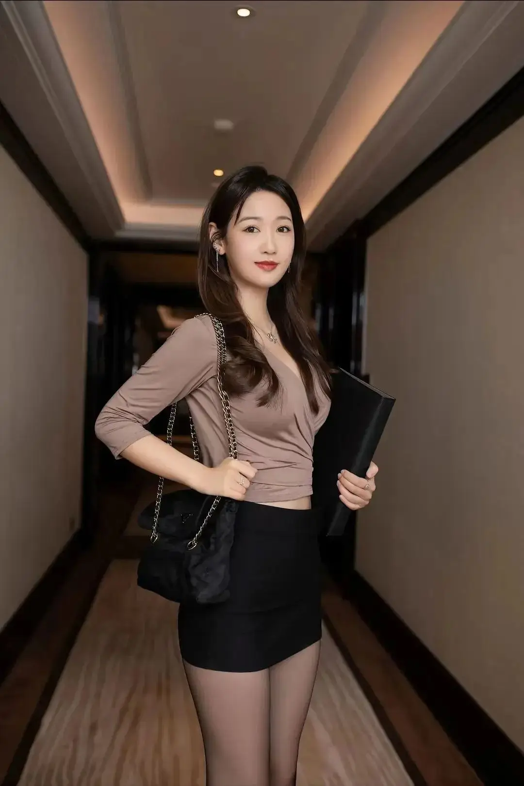 免费一对一真人视频，轻松提升口语实战力